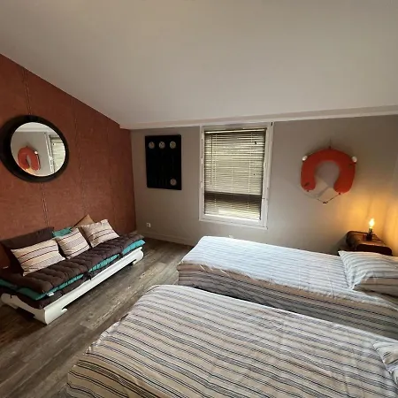 住宿加早餐酒店 L'escale Au Port Miniature De Saint Savinien