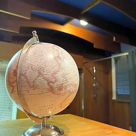 L'escale Au Port Miniature De Saint Savinien Oda ve Kahvaltı Le Mung